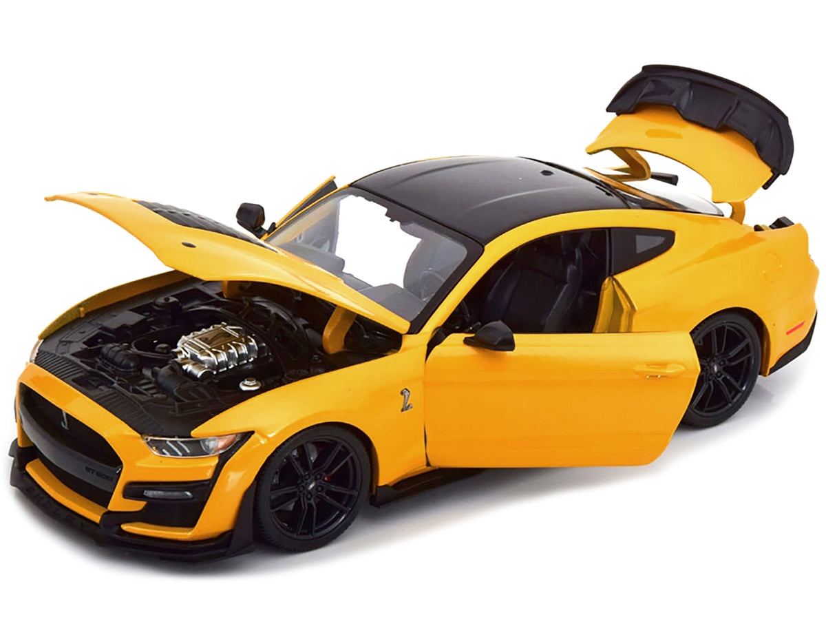 2020 Ford Mustang Shelby GT500 Yellow with Black Top Special Edition 1/18 Diecast Model