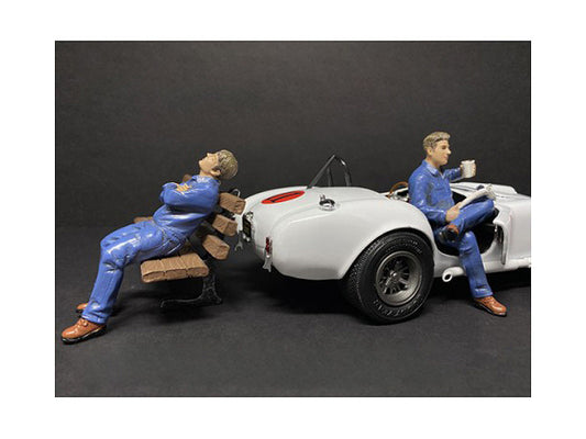 Sitting Mechanics 2 piece Figurine Set for 1/24 Scale Models