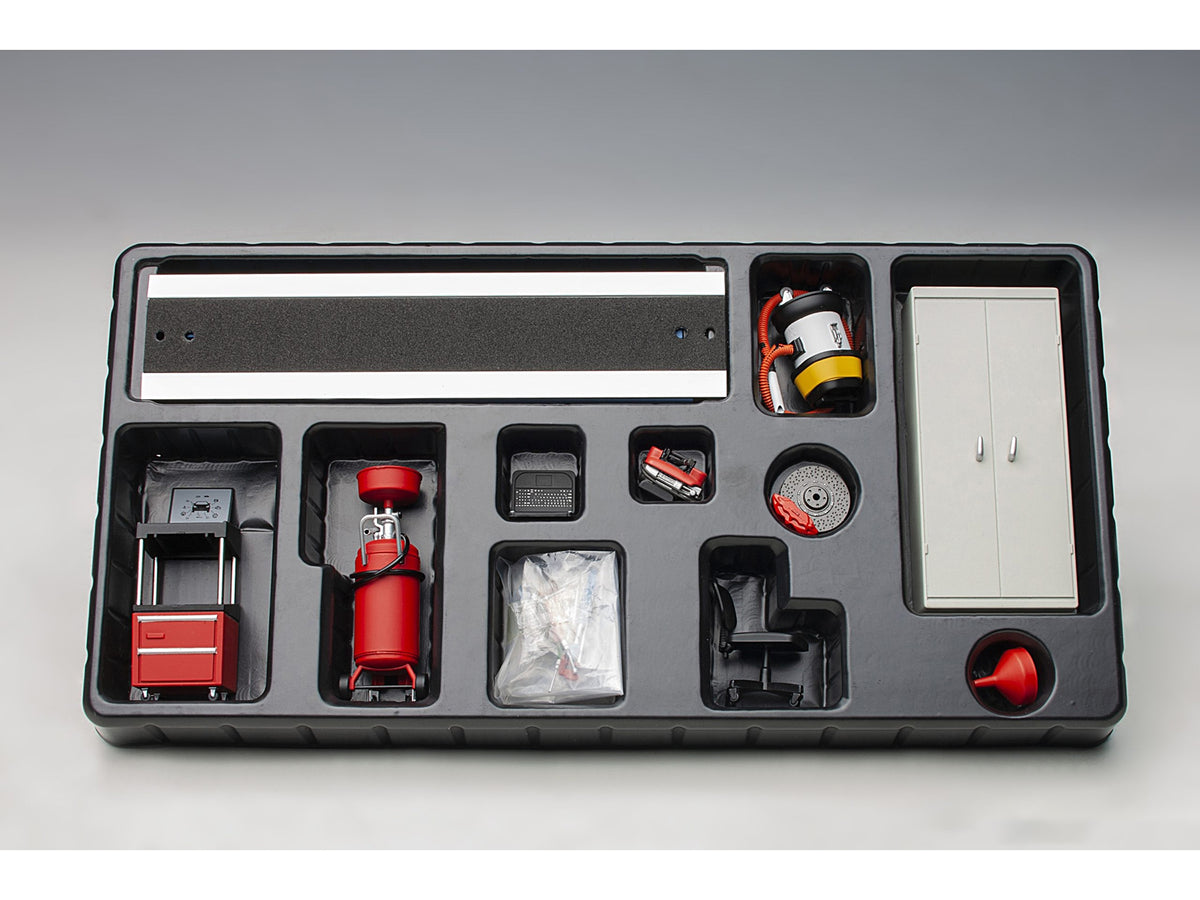 Garage Kit Set (Version 2) for 1/18 scale models by Autoart
