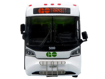 MCI D4520 Commuter Coach Bus "GO Transit" Green and White "The Bus & Motorcoach Collection" Limited Edition to 504 pieces Worldwide 1/87 (HO) Scale Diecast Model by Iconic Replicas