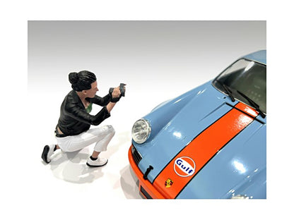 "Photographers" Figure #5 for 1/18 Scale Models by American Diorama