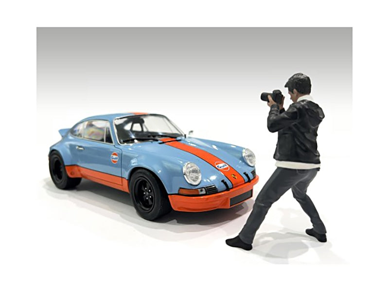 "Photographers" Figure #6 for 1/18 Scale Models by American Diorama