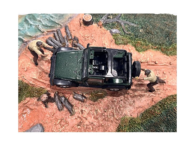 American Diorama 4X4 Mechanics 2-Piece Diecast Figure Set 3 | 1/43 Scale | Hand Painted