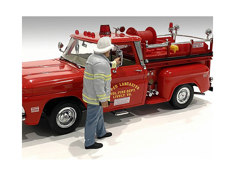 "Firefighters" Fire Captain Figure for 1/24 Scale Models