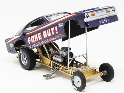 Model Kit Tom Daniel's "FAKE OUT!" Classic Funny Car (Snap-to-Build) 1/32 Scale Model by Atlantis