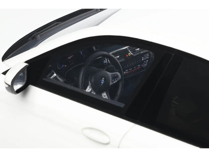 2023 BMW 545e xDrive M Sport Alpine White 1/18 Model Car by GT Spirit