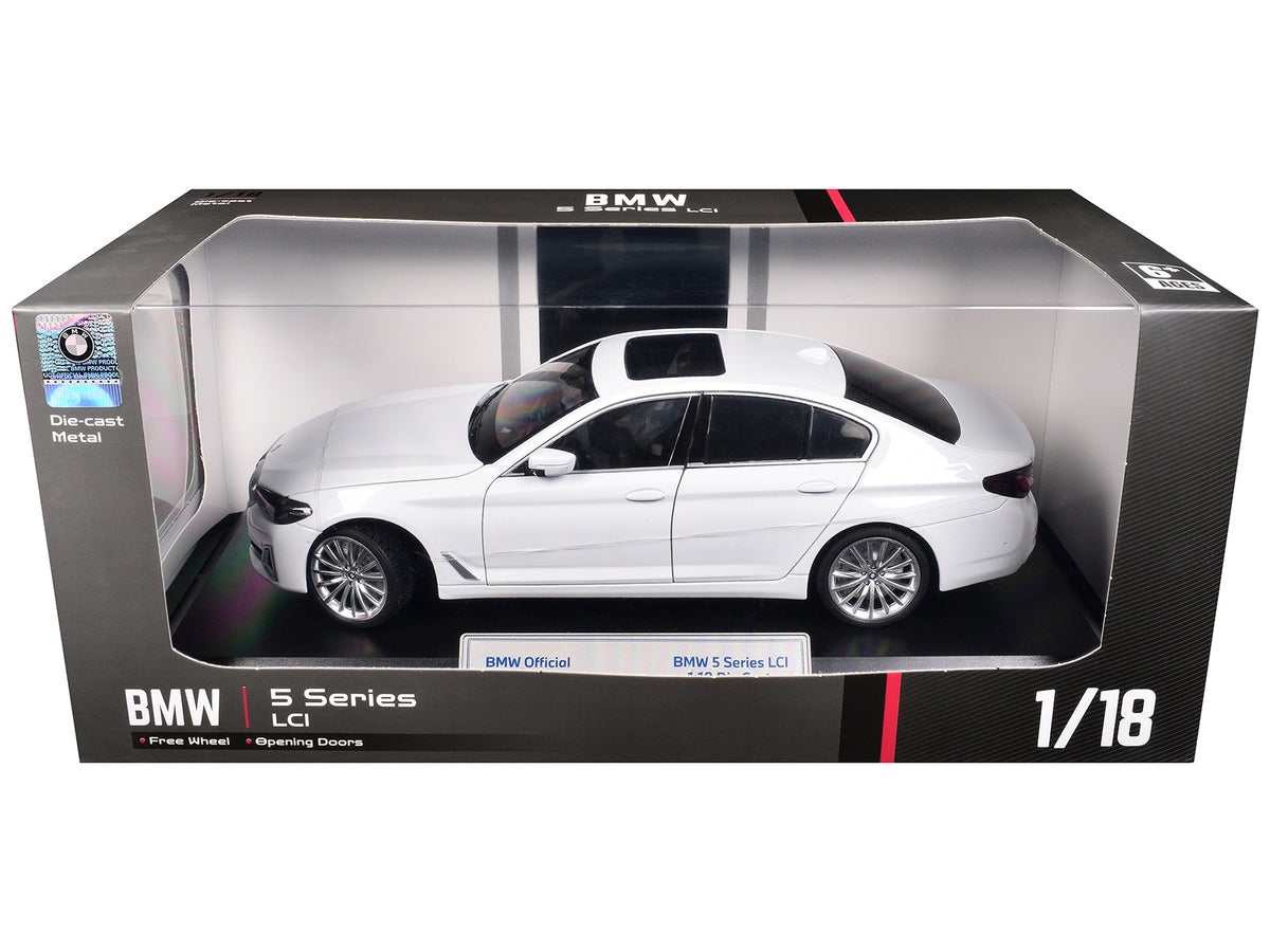 BMW 5 Series LCI White Metallic with Moonroof 1/18 Diecast Model Car by Heimanba