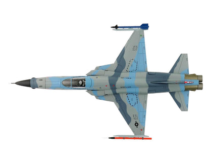 Northrop F-5N Tiger II Aircraft "Red 117 761533 Adversary Fighter VFC-111 Sundowners" (2017) United States Navy "Air Power Series" 1/72 Diecast Model by Hobby Master