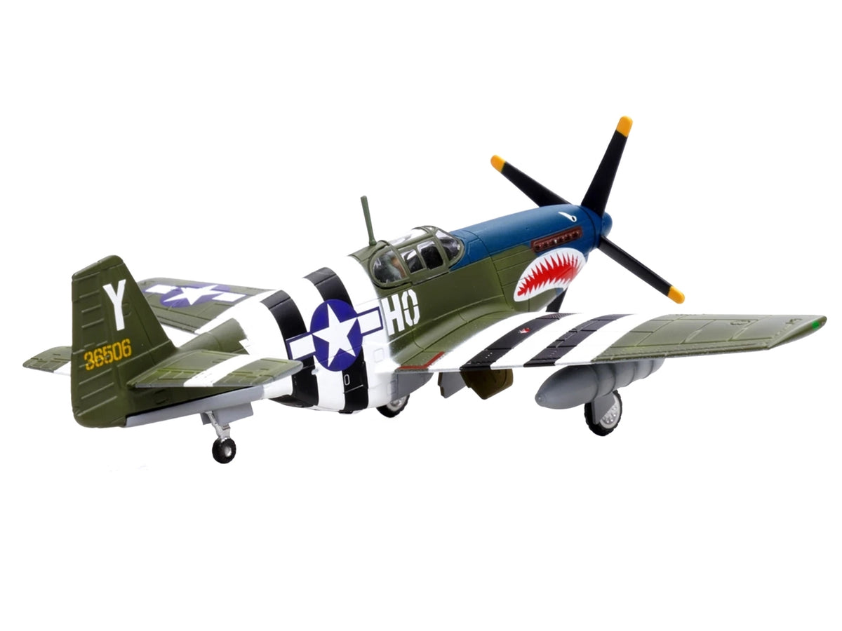 North American P-51B Mustang Aircraft "John Bennett 487th Fighter Squadron 352nd Fighter Group Blue-Nosed Bastards of Bodney RAF Bodney" (1944) United States Army Air Forces 1/72 Diecast Model Airplane by Legion