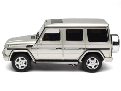 2003 Mercedes-Benz G-Class 55 AMG Iridium Silver Metallic Limited Edition to 999 pieces Worldwide 1/18 Model Car by Otto Mobile