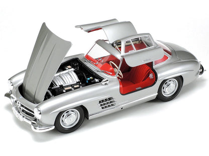 Tamiya Mercedes-Benz 300SL Gullwing 1/24 Scale Model Kit #24338